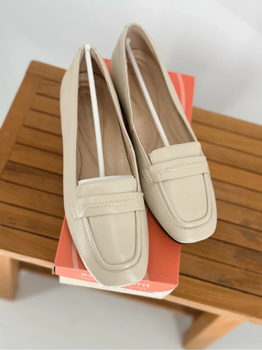 NEW EASY SPIRIT NADIRA Cream Women's Loafers - Elegant Slip-On Style SIZE 8